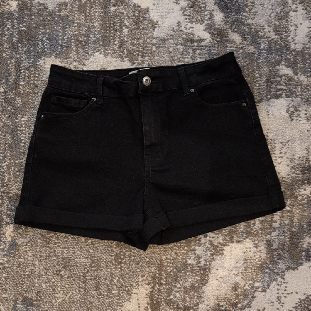 Wax Jean Women's Black Denim Shorts